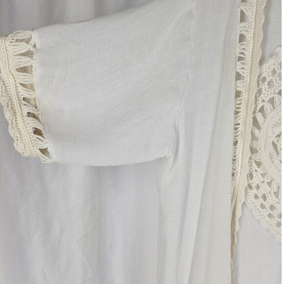 VIVID IMPORTERS WHITE CROCHET FRINGE COVER-UP CARDIGAN – SIZE L – BOHO STYLE - Picture 3 of 13